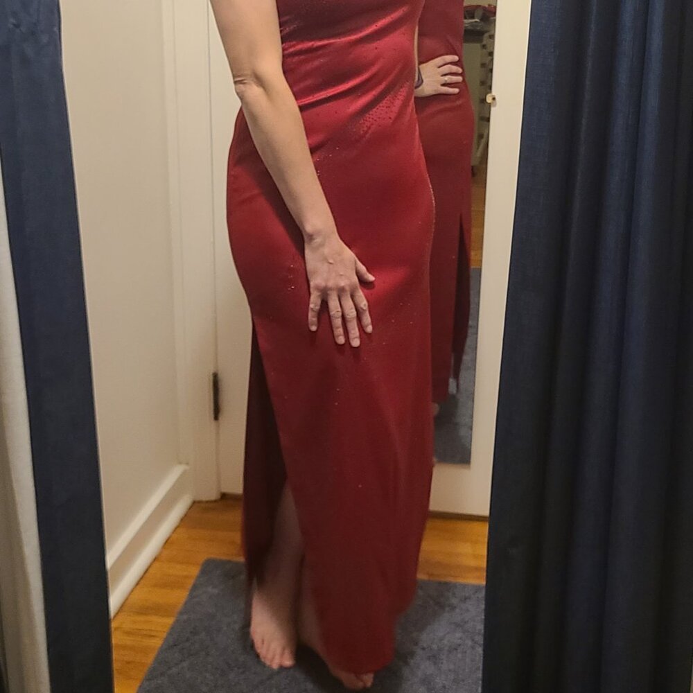 Red Dress - Rampage Semi-Formal - Picture 14 of 14
